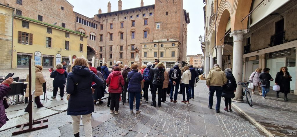 Mantova Verso Un Ponte Del Aprile Da Tutto Esaurito Sia Negli