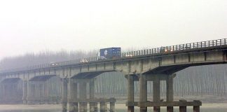 Ponti sul Po, Zolezzi (M5S) lancia l’allarme degrado: “Risorse dal Recovery Fund per metterli in sicurezza”