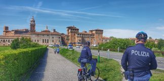 Nascondeva nello zaino un lungo coltello, denunciato Teneva nello zaino un lungo coltello a serramanico. Denunciato