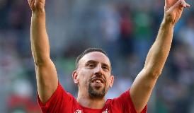 RIBERY SBARCA A FIRENZE, ENTUSIASMO FRA I TIFOSI