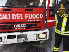 Principio d’incendio su un autocarro in A22, traffico rallentato