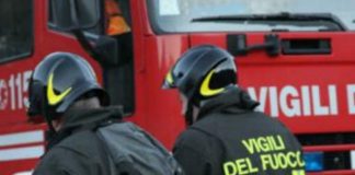 Incidente a Mariana e una delle auto prende fuoco. Due i feriti