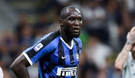 RAZZISMO, LUKAKU RICEVE LA SOLIDARIETÀ DEL CAGLIARI “MA ORA LOTTIAMO”