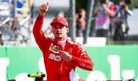 SUPER LECLERC IN POLE A SINGAPORE, PRECEDE HAMILTON E VETTEL
