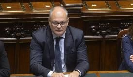 MANOVRA, GUALTIERI “NON FAREMO TAGLI SU SCUOLA, SANITÀ E UNIVERSITÀ”