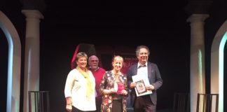 La Campogalliani rilancia con un ricco cartellone. Si parte con Dracula. E arriva la biglietteria on line La Campogalliani rilancia con un ricco cartellone. Si parte con Dracula. E arriva la biglietteria on line