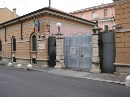 Solferino, minacce e auto incendiata alla moglie: 52enne finisce in carcere