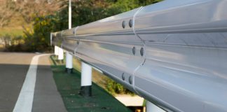 Sicurezza stradale, la Regione premia la Provincia di Mantova: 300.000 euro per nuovi guard rail