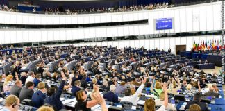 L’EUROPARLAMENTO “CHIUDE I PORTI” ALLE ONG