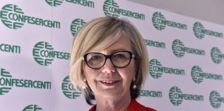CONFESERCENTI “LO STOP ALL’AUMENTO IVA DÀ RESPIRO ALLE IMPRESE”