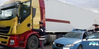 Un tir ogni cinque transita sulla Cisa senza esserne autorizzato. Dalla Prefettura l’input di intensificare i controlli Un tir ogni cinque transita sulla Cisa senza esserne autorizzato. Dalla Prefettura l'input di intensificare i controlli