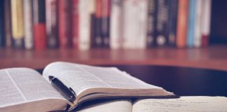 Al via “Un atrio di libri” domani si parte dal condominio di via Volta 7