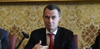 UNICREDIT CEDE LA PARTECIPAZIONE IN MEDIOBANCA