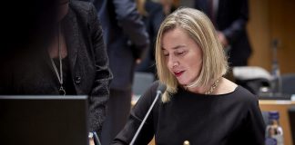 VENEZUELA, L’UE PROROGA DI UN ANNO LE SANZIONI