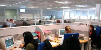 MADRI PENALIZZATE, SOLO IL 57% HA UN LAVORO