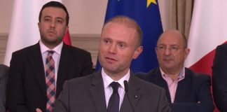 MALTA, MUSCAT GETTA LA SPUGNA E ANNUNCIA CHE SI DIMETTERÀ