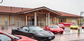 Gli ingegneri Ferrari alla Casa del Sole per gli auguri di Natale Una delle passate edizioni dellevento