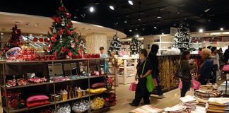 NATALE, LA SPESA MEDIA PER I REGALI SARÀ DI 169 EURO