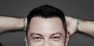 TIZIANO FERRO, “ACCETTO MIRACOLI” E’ DISCO DI PLATINO