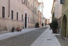 Nuovi posti auto all’asilo e marciapiedi riqualificati: doppio intervento a Castiglione delle Stiviere