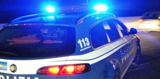 Rompono una vetrata ed entrano in casa: ladri in azione a San Silvestro Si appende alla ringhiera del balcone per una prova d'amore ma, complice il troppo alcol, precipita dal terzo piano