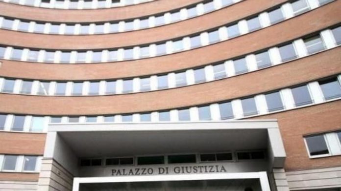 Ndrangheta, 27 indagati tra Mantova e Brescia: hanno favorito il clan Bellocco