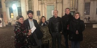 Il vescovo Busca sarà in Corneliani. Oggi nell’incontro con le Rsu l’esortazione: “non rinunciate a festeggiare il Natale” Incontro vescovo e lavoratori Corneliani