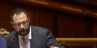 ALITALIA, PATUANELLI “CLOSING AL 31 MAGGIO NON È NEL DECRETO”