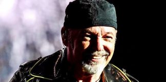 Vasco Rossi “Non fatevi incantare dalle sirene autoritarie”