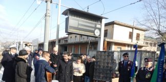 Un’installazione in metallo ricorderà in stazione lo sterminio di Rom e Sinti Gli eventi istituzionali della Giornata della Memoria