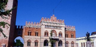 Uso dei defibrillatori, il Comune di Marmirolo paga il corso di formazioni ai commercianti locali