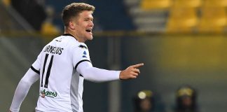 Cornelius beffa il Cagliari, il Parma agguanta il pari al 94°