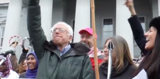 Usa, primarie Dem tra ritardi e polemiche. Conteggio manuale