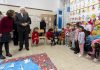 Mattarella visita a sorpresa una scuola di Roma