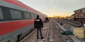 Treno deragliato, la Procura “Verifiche sui lavori a uno scambio”