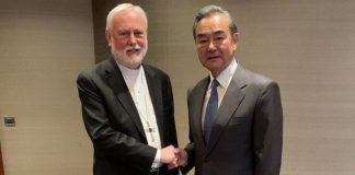 Cina-Vaticano, storico incontro tra ministri degli Esteri