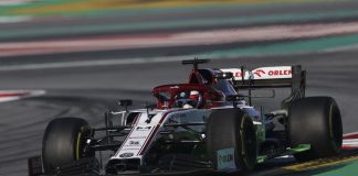 Miglior tempo Raikkonen a Barcellona, polemiche sul volante Mercedes