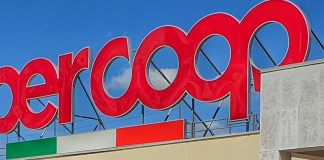 Molti alias e precedenti nonostante i soli 19 anni. Tenta di rubare a La Favorita, arrestato