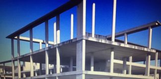 Prosegue l’abbattimento del magone di via Grayson: sabato il cantiere si sposta in via Cappadocia