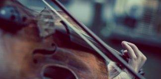 “Regina Strinasacchi. Violinista nel Settecento europeo”: la presentazione del libro domani al Baratta