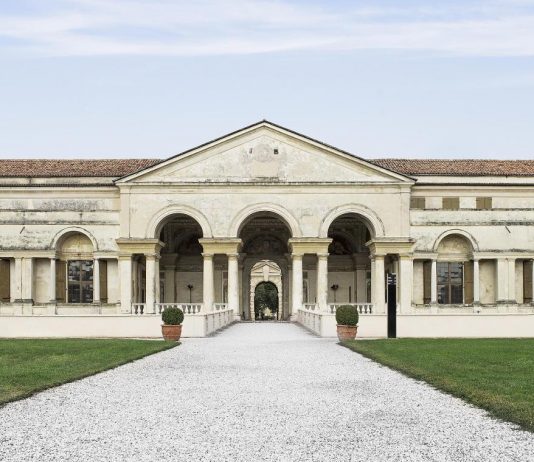 Palazzo Te: approvate le tariffe per la mostra su Leonardo, Arcimboldo e Caravaggio A Palazzo Te riprendono le letture animate per famiglie con bambini