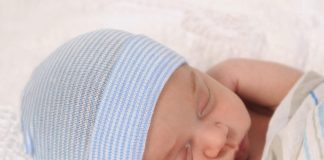 Nascere al tempo del Covid, al Poma tanti i parti nell’ultimo mese. L’ospedale si è attrezzato per le mamme positive Nascere al tempo del Covid, al Poma tanti i parti nell'ultimo mese. Nessuna mamma positiva ma la struttura si è attrezzata anche per loro