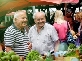 Gli effetti del Coronavirus sugli over 65enni: non solo salute ma anche economia e socialità Gli effetti del Coronavirus sugli over 65enni: non solo salute ma anche economia e socialità