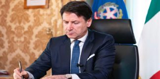 Covid, verso l’anticipo della chiusura dei locali e stop a palestre e piscine Conte risponde a Muti