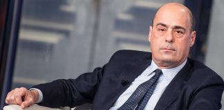 Pd, Zingaretti si dimette da segretario: “Lo stillicidio non finisce” Coronavirus, Zingaretti: " Sono positivo"