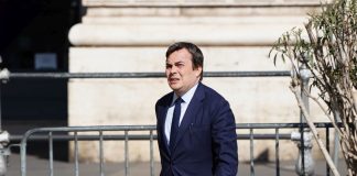 Coronavirus, Amendola “Il Mes non e’ adatto, servono strumenti nuovi”
