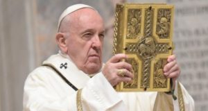 Papa “Conquistiamo diritto alla speranza, cessino guerre e aborti”