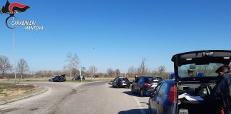 Esce di casa per comprare uno spinello: 24enne sanzionata dai carabinieri di Viadana