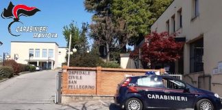 I carabinieri di Castiglione donano 300 camici monouso e 1.500 paia di guanti all’ospedale S.Pellegrino