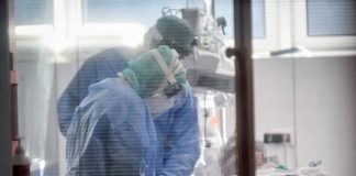 Coronavirus, muore in California un 17enne. Non aveva l’assicurazione sanitaria